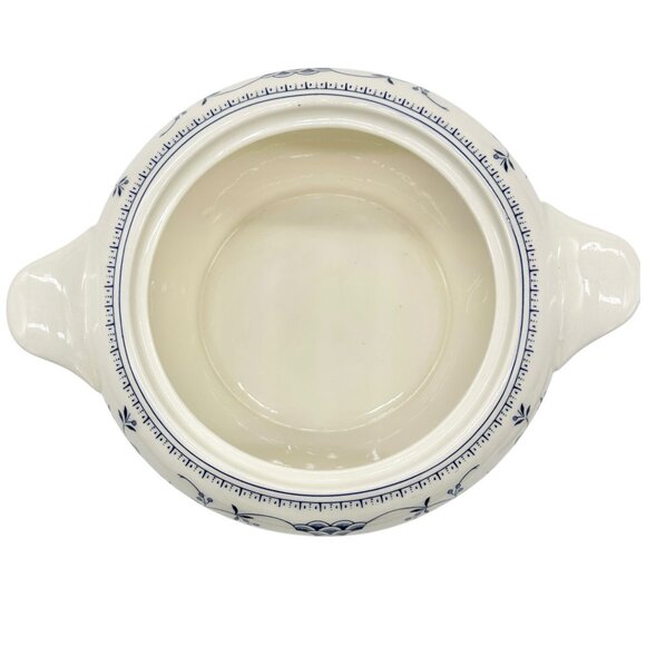 Churchill Serving Bowl with Lid 8 inch Diameter White Blue Floral Design England - Picture 9 of 12